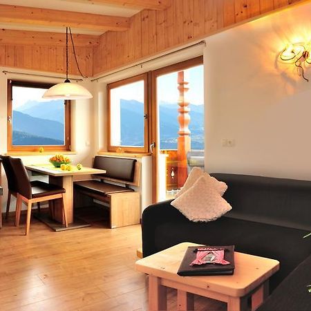 Ferienwohnung Pitznerhof Meransen Zimmer foto