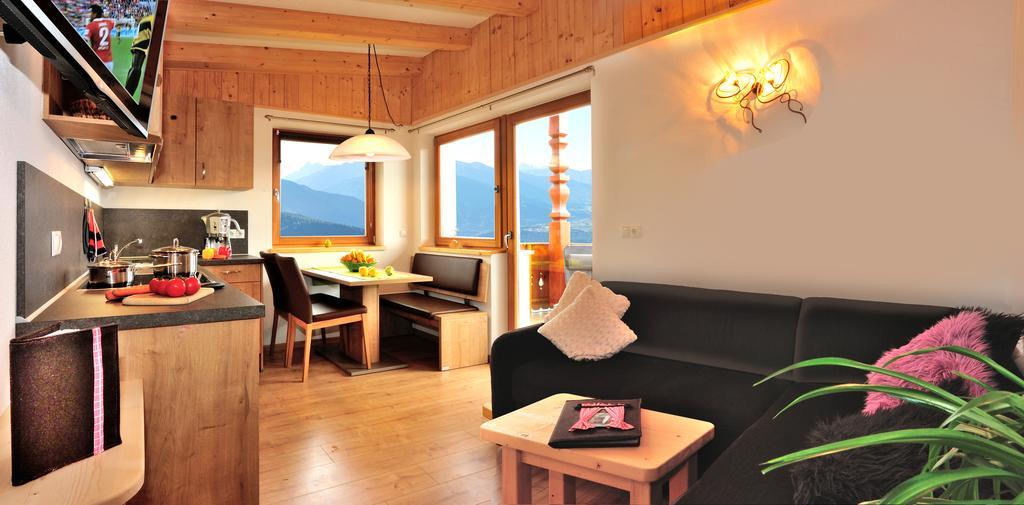 Ferienwohnung Pitznerhof Meransen Zimmer foto